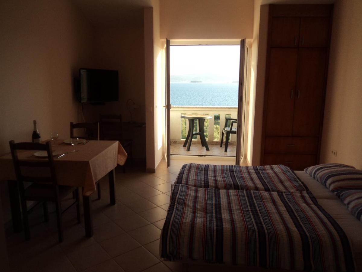 Apartments Delfini Sveti Filip i Jakov Bagian luar foto